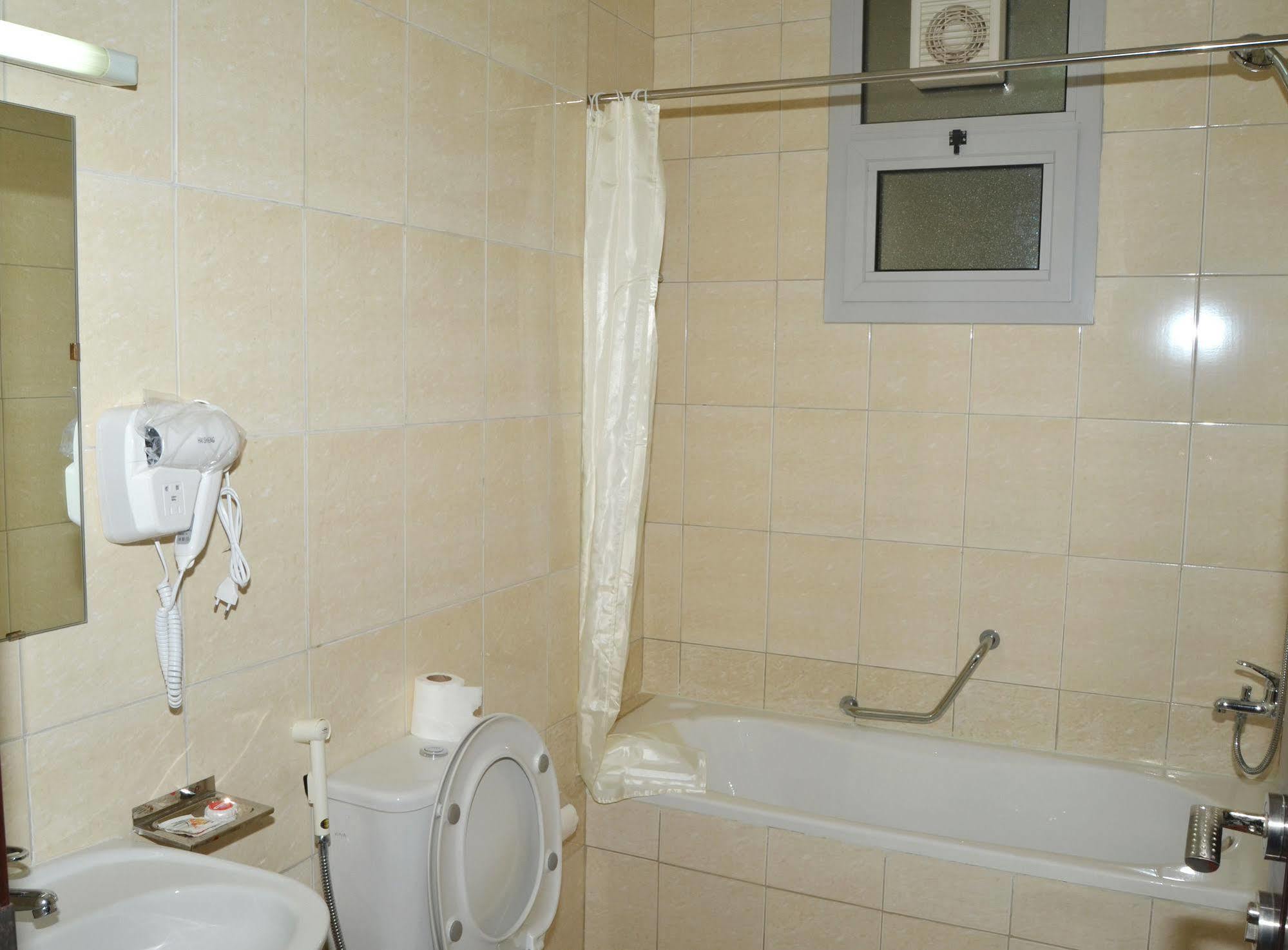 Al Khaleej Plaza Furnished Apartments Llc Ajman Exterior foto